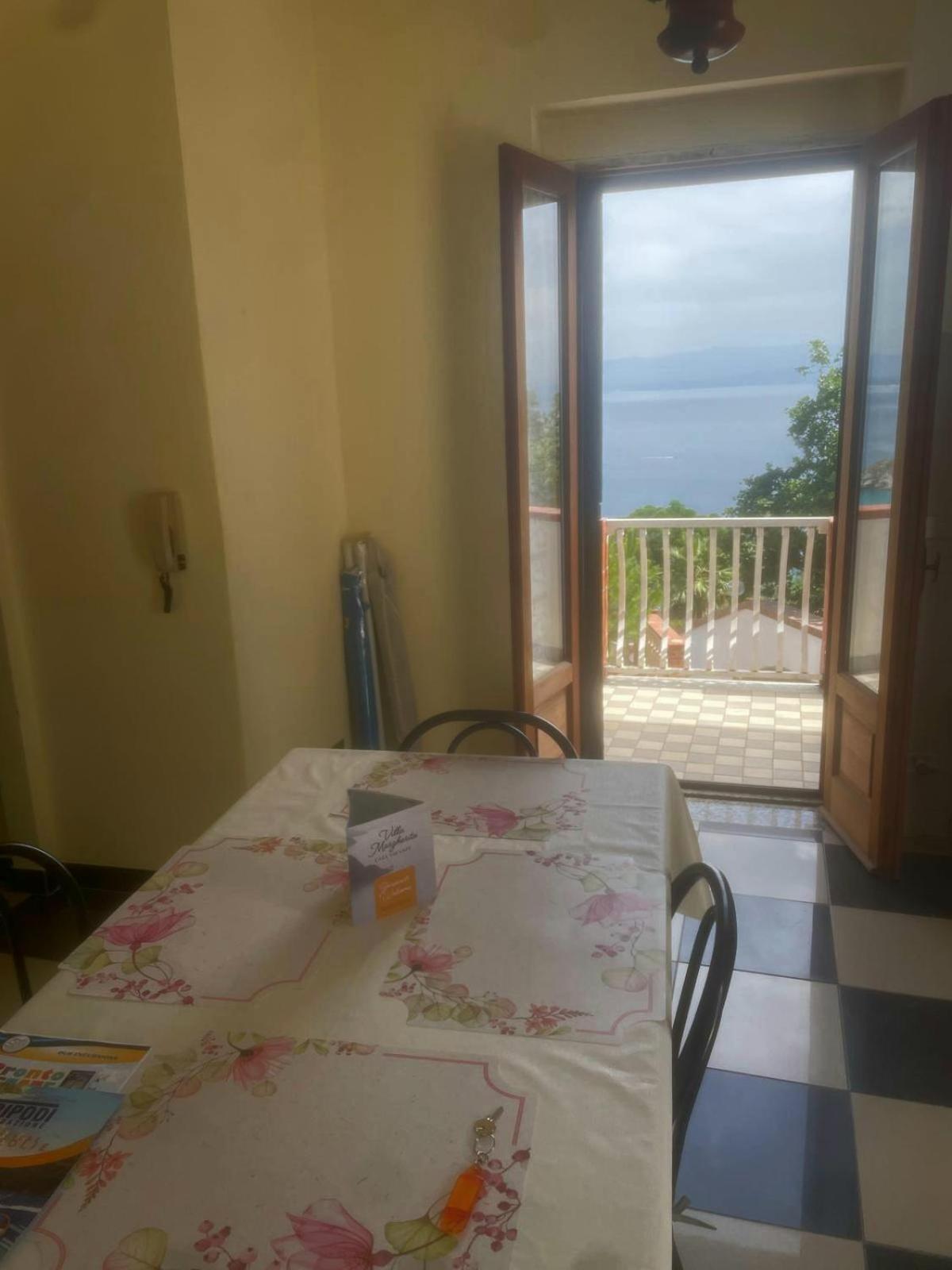 Villamargherita Capo Vaticano Exterior foto