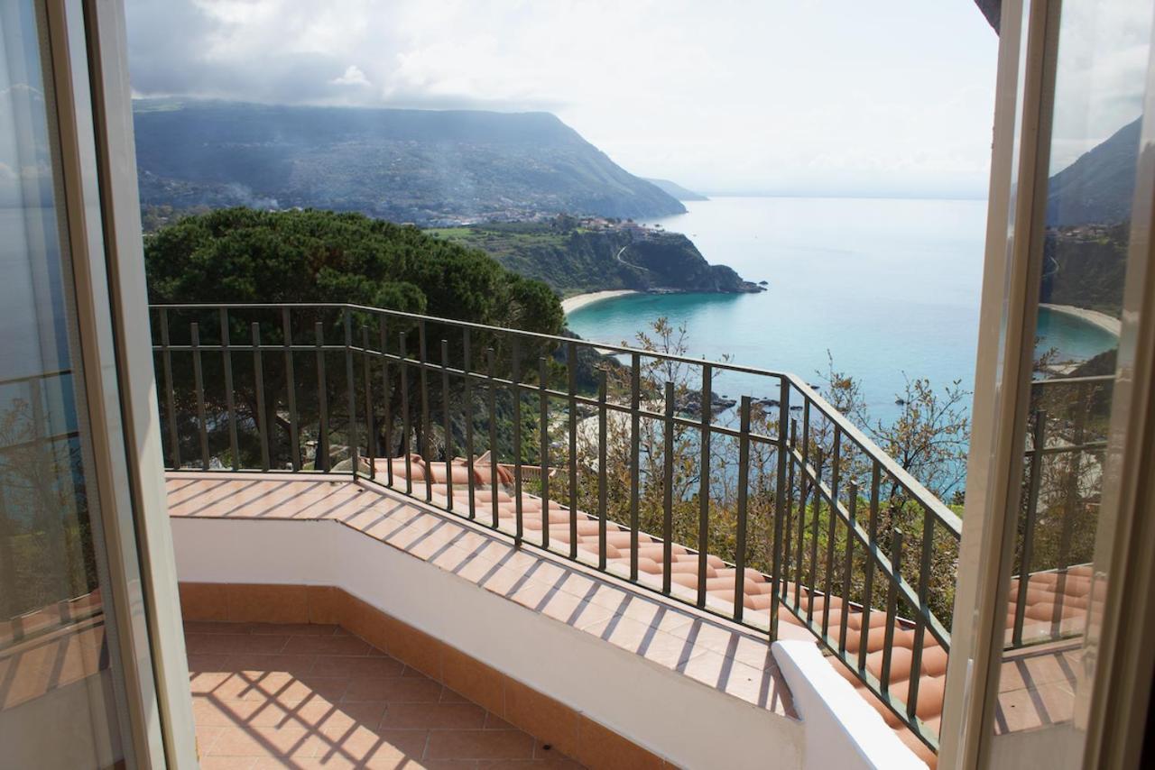 Villamargherita Capo Vaticano Exterior foto