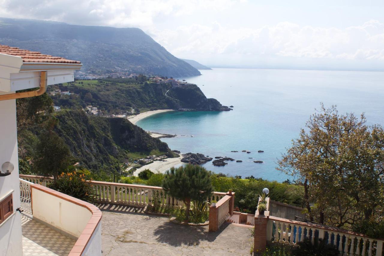 Villamargherita Capo Vaticano Exterior foto